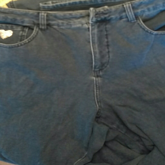 12 boot cut Dream Jeans - Picture 2 of 5